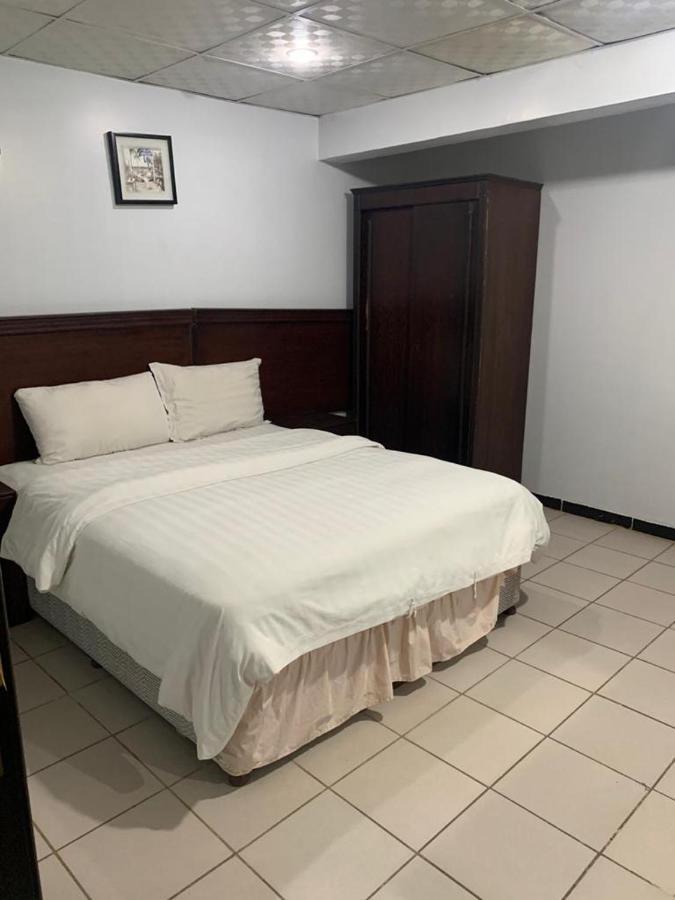 Hend Plaza Hotel 2*